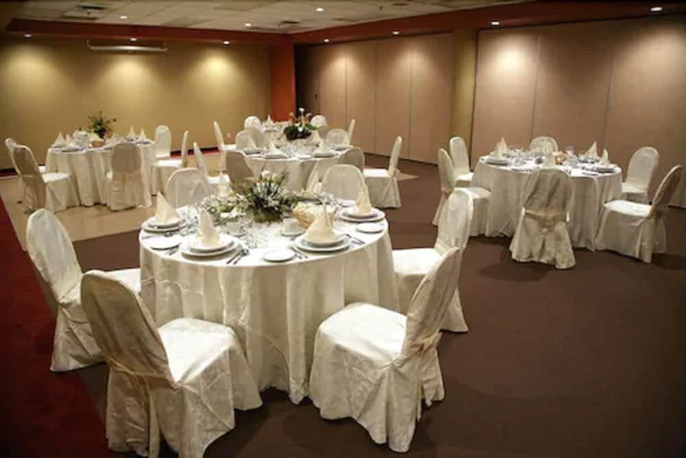 Hotel Universel Alma Dış mekan fotoğraf